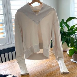 Klara v neck sweatshirt